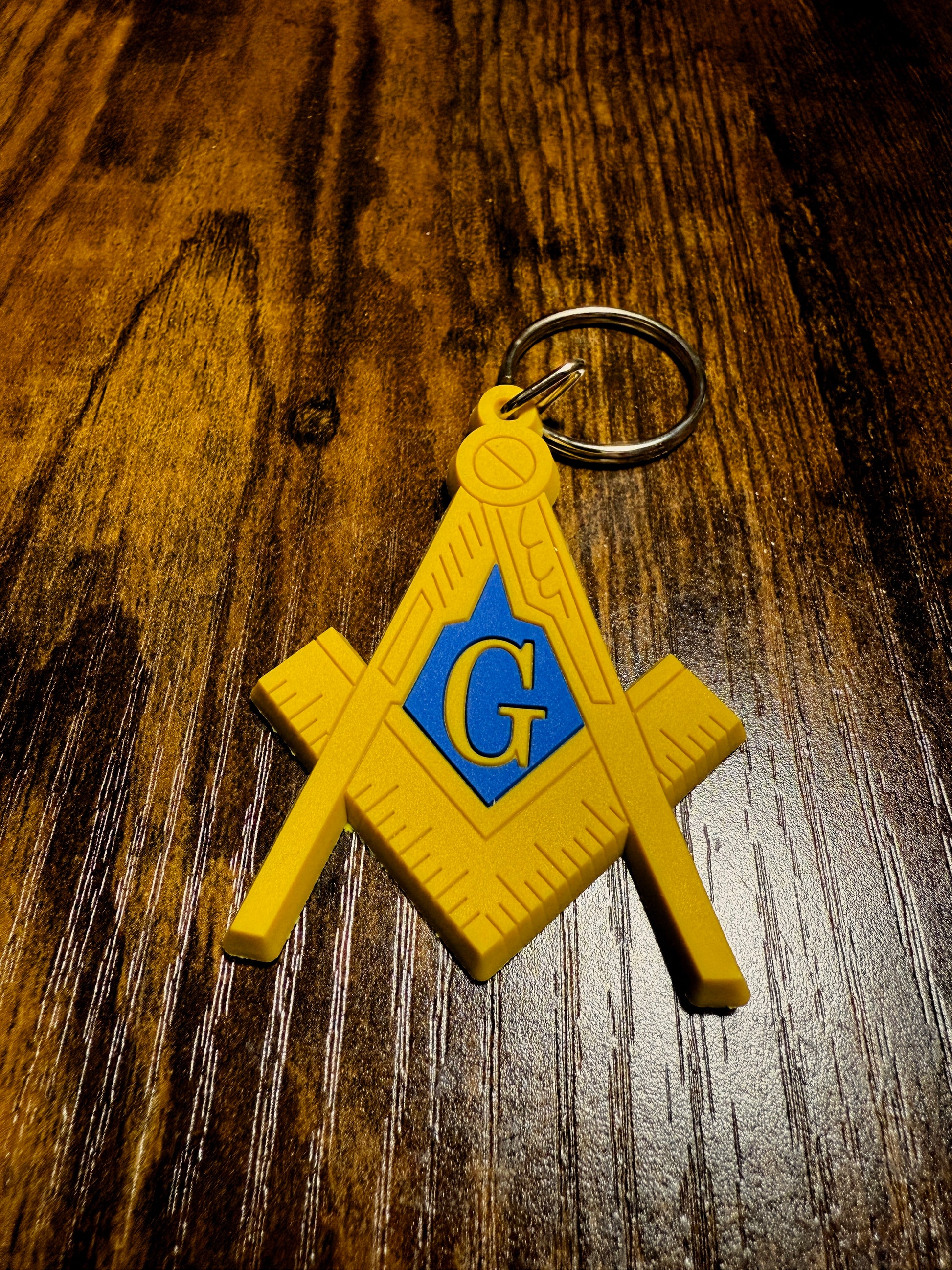 Mason - Masonic Letter Key Chain - 550strong